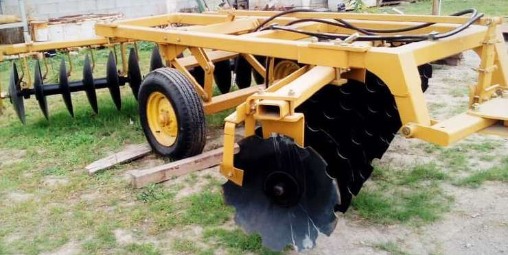 Disc Harrow by Level Land Scrapers